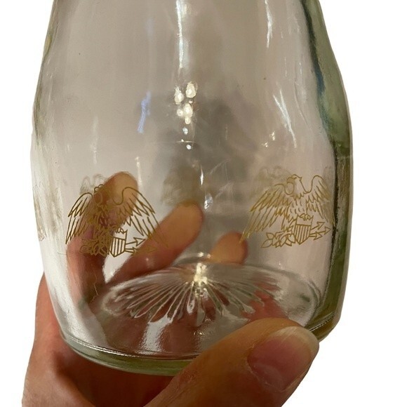 Vintage 1976 Log Cabin Bald Eagle Motif Glass Syrup Pitcher - Picture 3 of 7